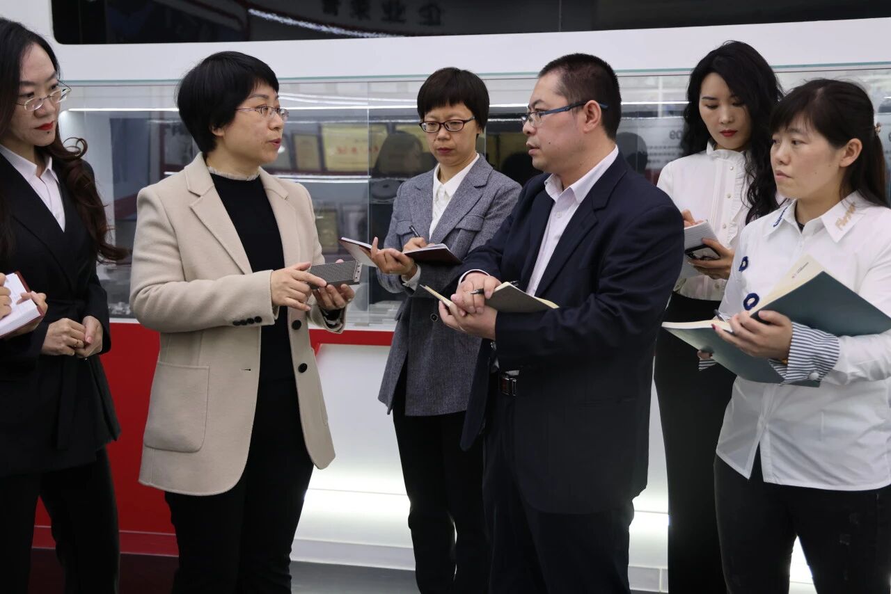 b84921aecad00f308a71cce5f37fc66c.jpg b84921aecad00f308a71cce5f37fc66c.jpg